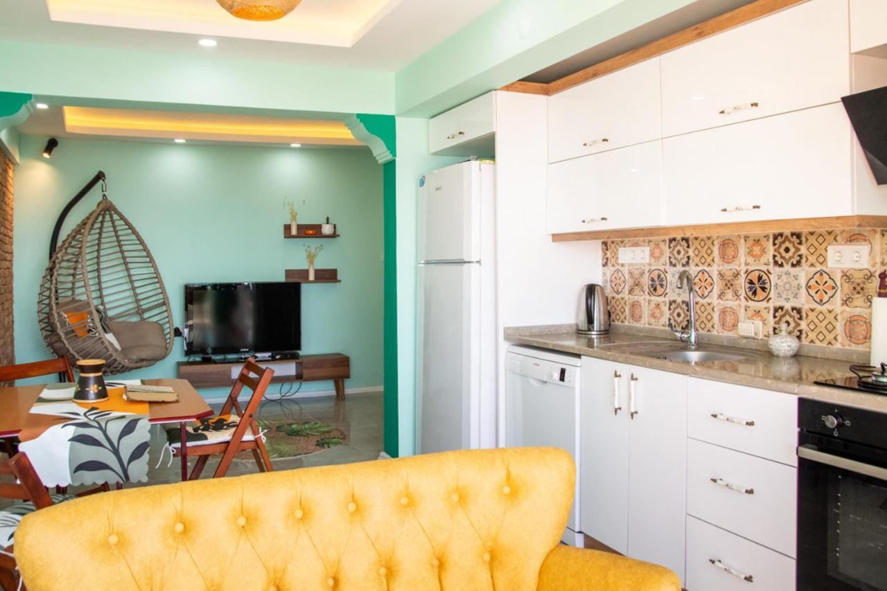 Flat With Great View And Central Location In Konak Izmir Exterior foto