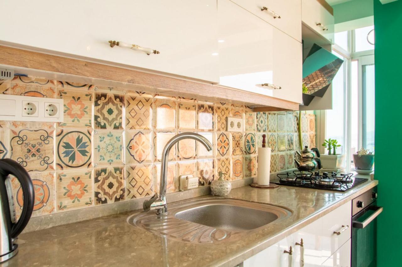 Flat With Great View And Central Location In Konak Izmir Exterior foto